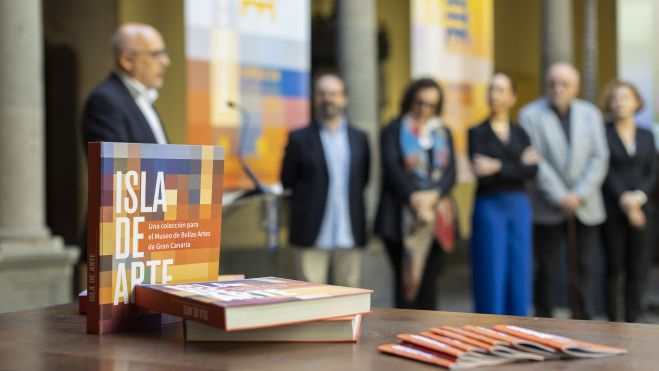 Exhibe una selección de unas 250 valiosas piezas de la colección de arte pública de más alto interés patrimonial. /EFE