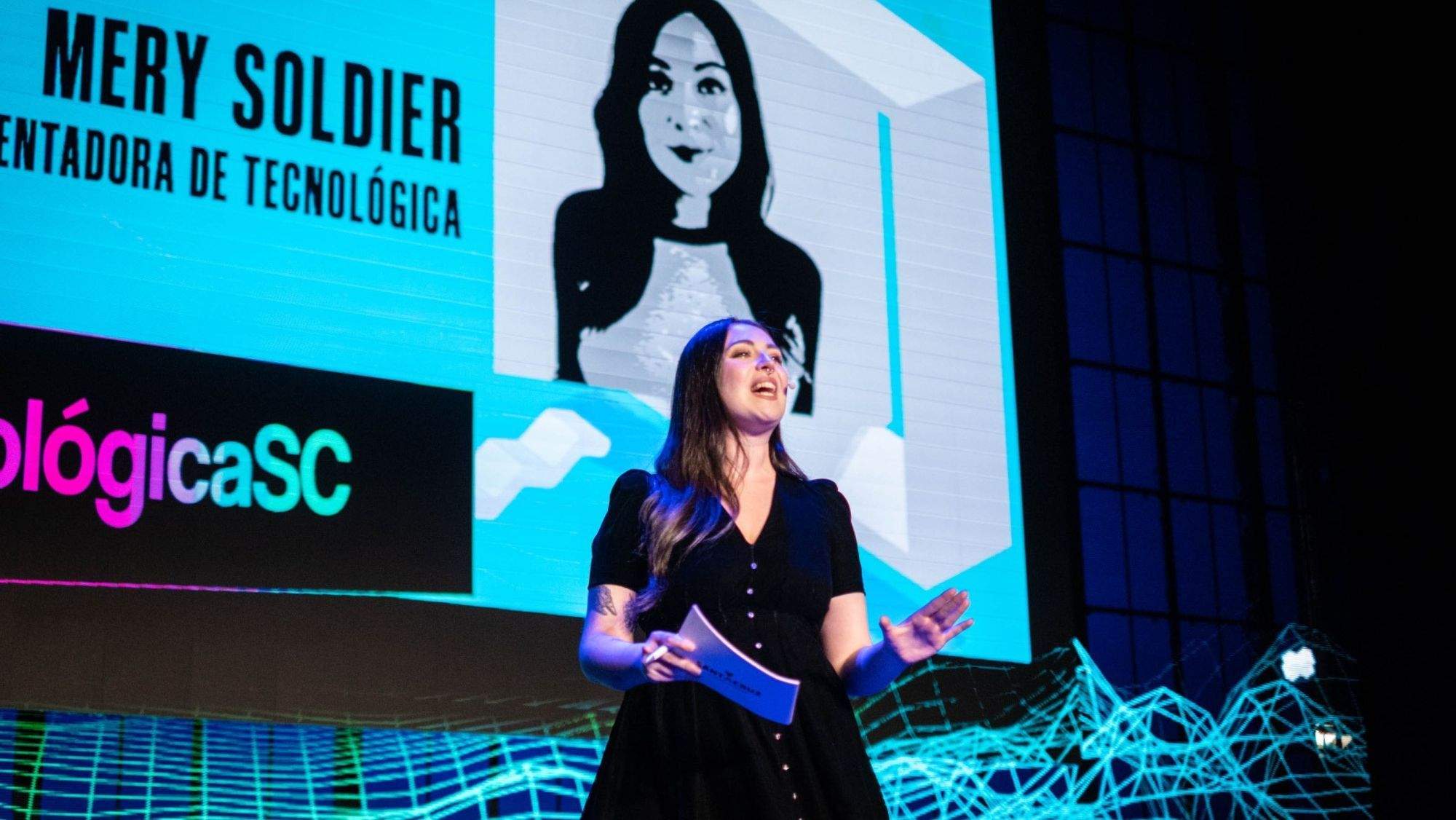 Una de las maestras de ceremonias de Tecnológica Santa Cruz, la influencer Mery Soldier. / Cedida