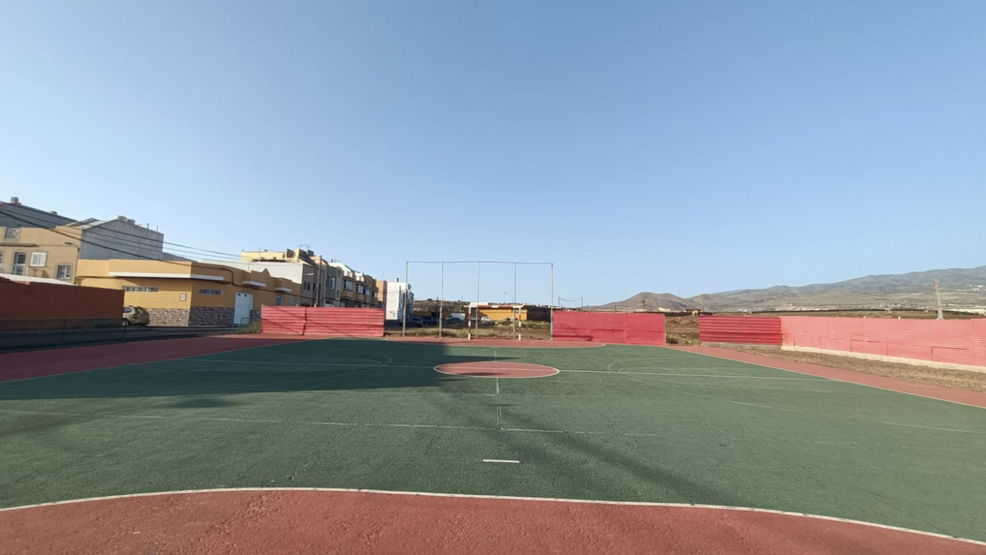 Cancha deportiva de Lomo Los Frailes / MARCOS MORENO - ATLÁNTICO HOY
