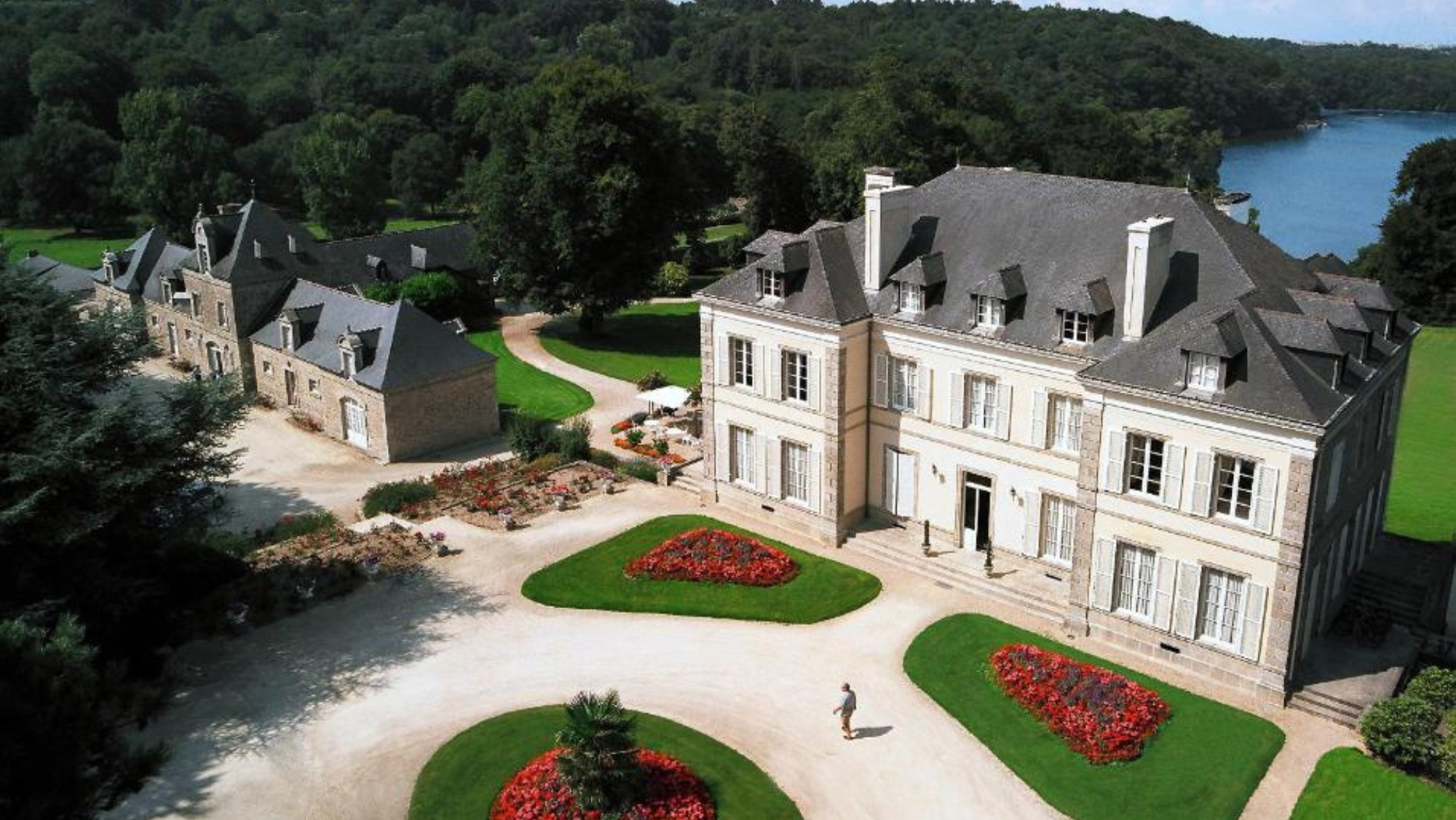 Hotel Château de Locguénolé de la asociación Relais & Chateaux./ BOOKING