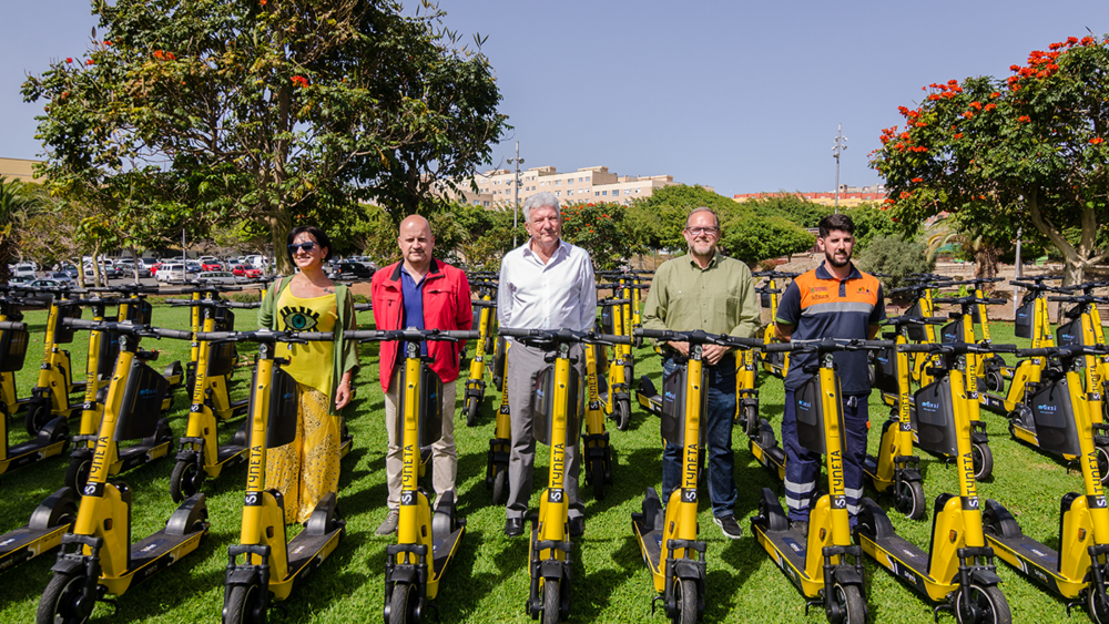 La Concejalía de Movilidad de Las Palmas presenta las primeras unidades de patinetes Sítyneta para comenzar su implantación en la capital./ Yaiza Mederos La Concejalía de Movilidad de Las Palmas presenta las primeras unidades de patinetes Sítyneta para comenzar su implantación en la capital./ Yaiza Mederos