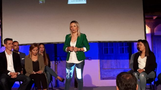 Macarena Fuentes en un congreso de Coalición Canaria / ARCHIVO