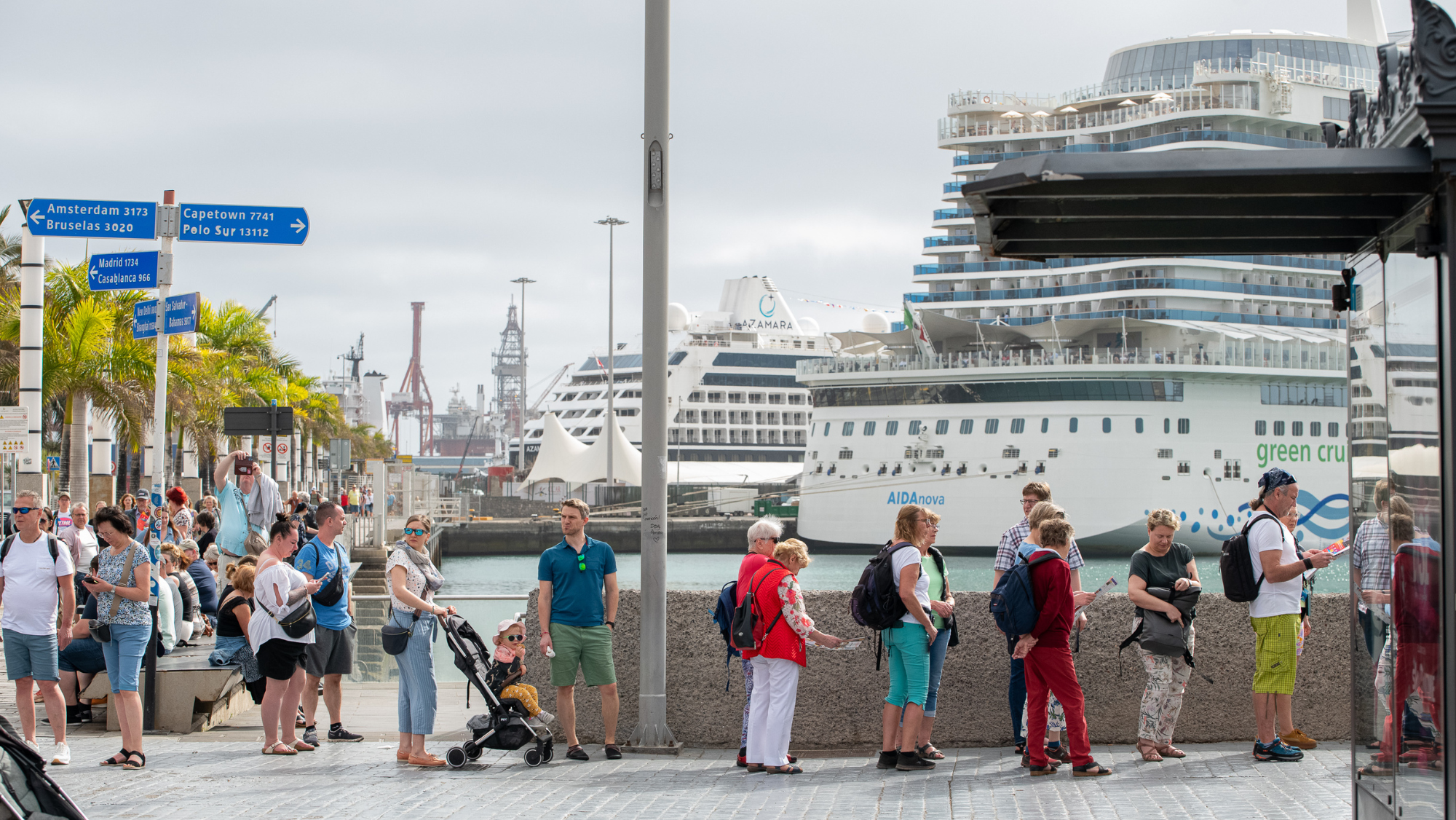 Cruceristas en Las Palmas de Gran Canaria. / TONY HERNÁNDEZ - PROMOCIÓN LAS PALMAS