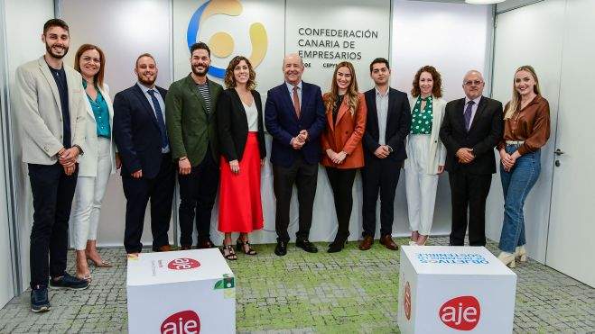 Pedro Ortega, José Cristóbal García y nueva Junta Directiva de AJE Las Palmas / AJE LAS PALMAS