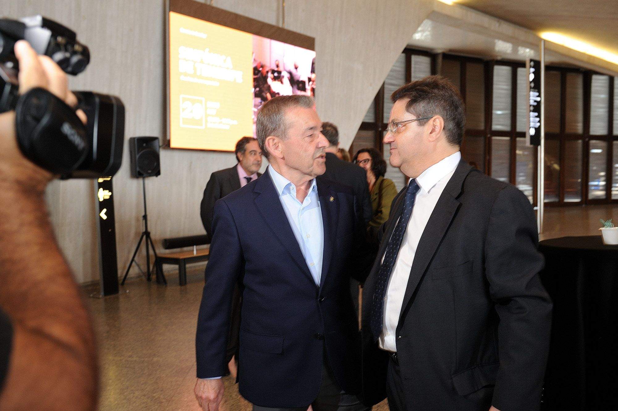 Paulino Rivero, presidente del CD Tenerife, y Corviniano Clavijo, presidente de Atlántico Hoy