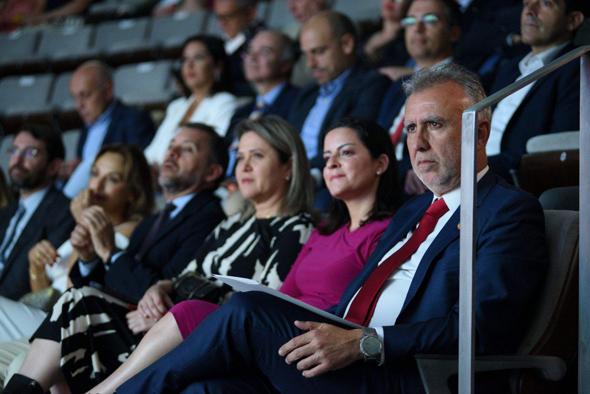 El presidente de Canarias, Ángel Víctor Torres, y la consejera de Turismo, Yaiza Castilla, en primer plano