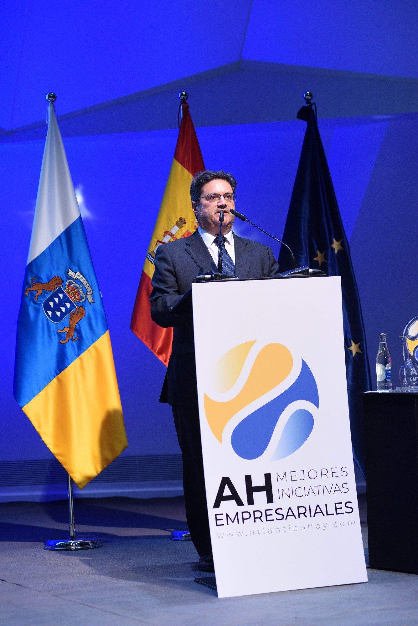El presidente y fundador de Atlántico Hoy, Corviniano Clavijo, en el discurso de apertura de los Premios Atlántico Hoy