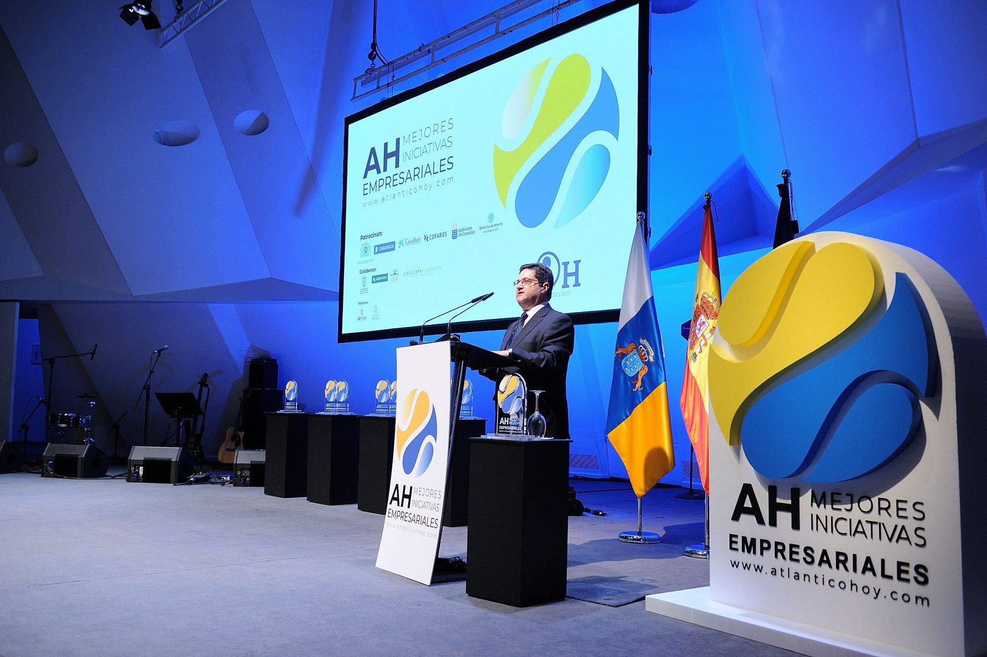 El presidente y fundador de Atlántico Hoy, Corviniano Clavijo, en el discurso de apertura de los Premios Atlántico Hoy