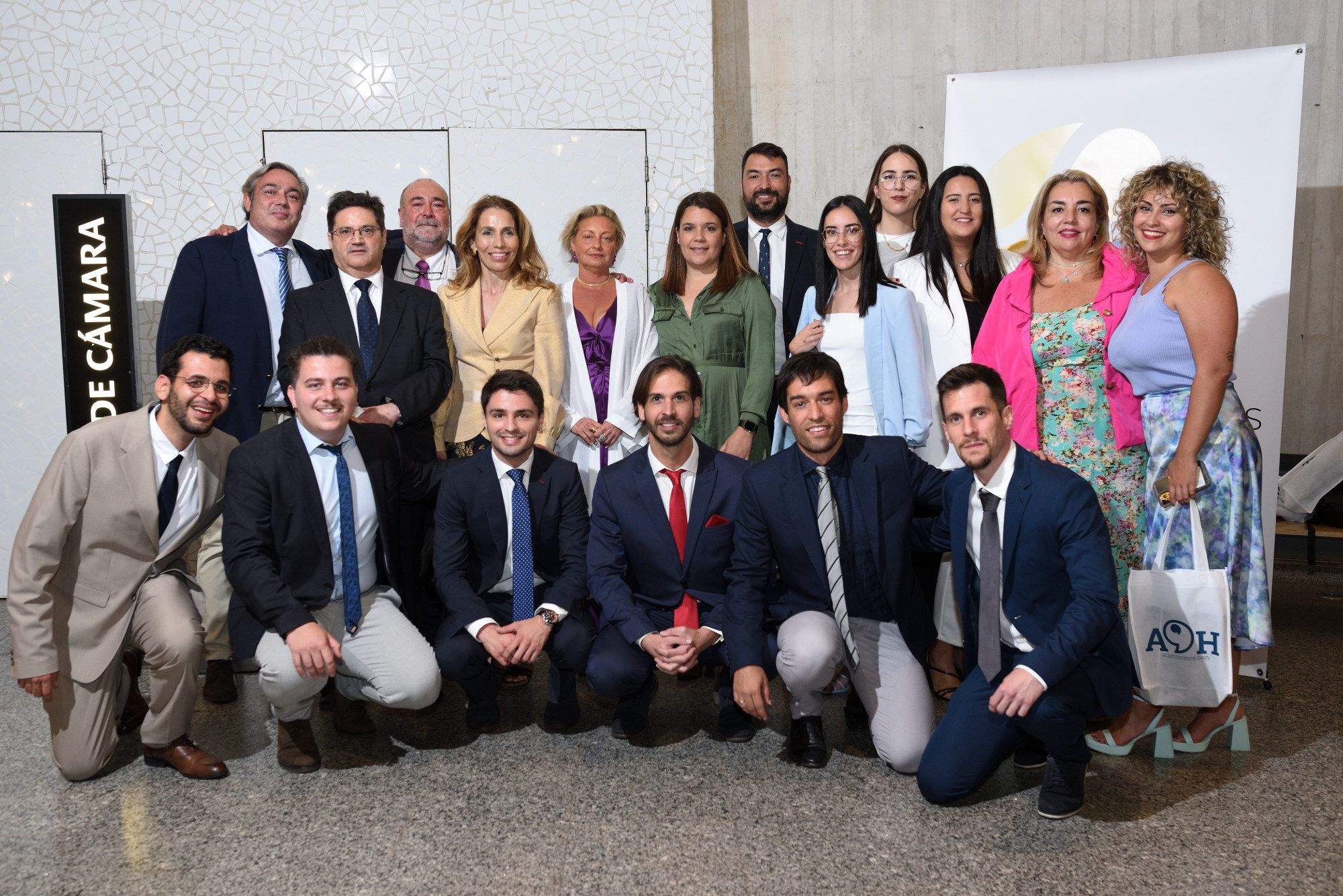Foto de familia de los profesionales que conforman Atlántico Hoy 