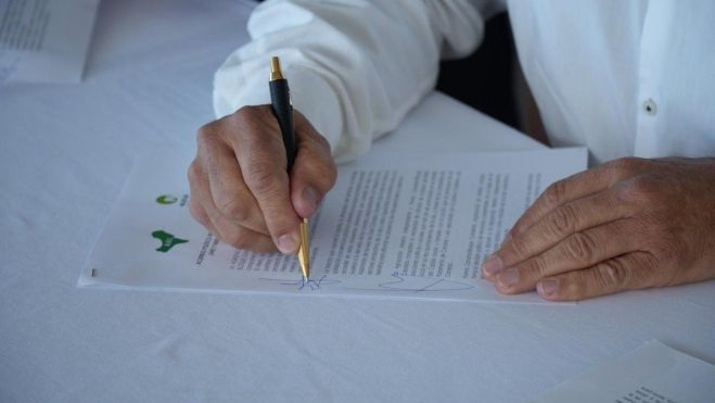 Javier Armas rubrica el pacto entre Nueva Canarias y Agrupación Herreña Independiente