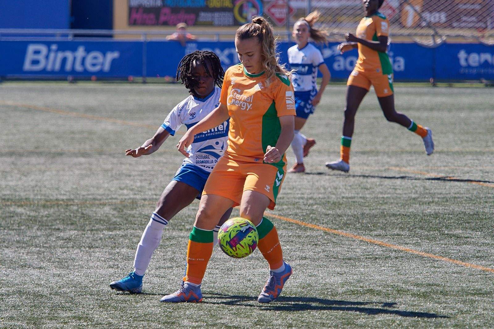 La UD Granadilla Tenerife cortó su trayectoria de cinco triunfos seguidos con una derrota por 0-2 ante el Betis en La Palmera./ REAL BETIS.