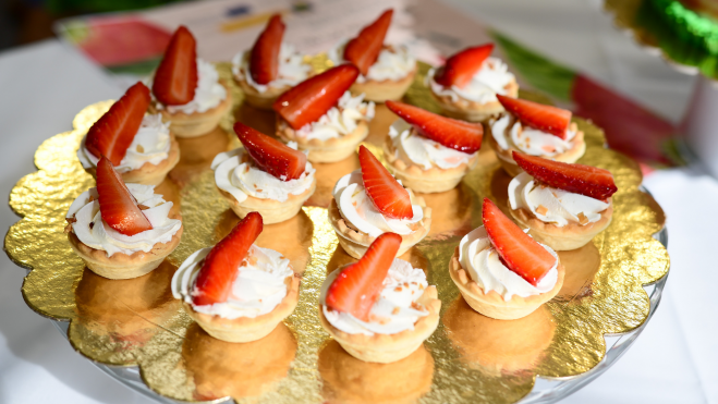 Imagen de fresas con nata / AYUNTAMIENTO DE VALSEQUILLO