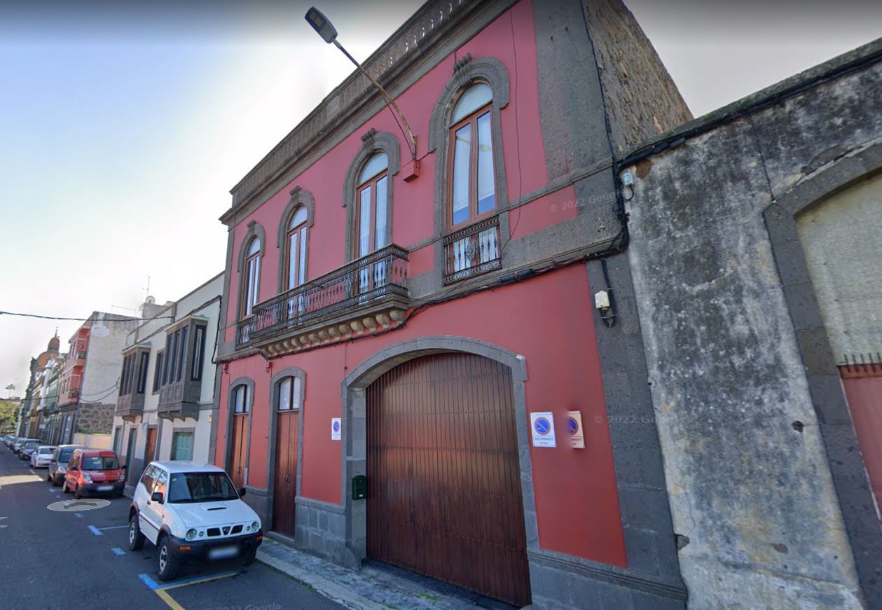 Sede social de Grupo Santrey / AH