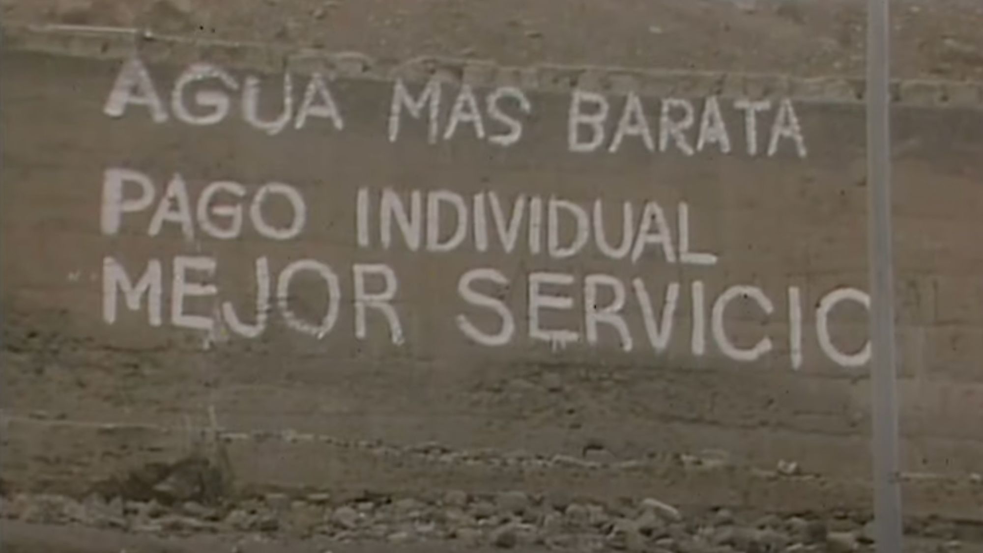 Pintada en Las Palmas de Gran Canaria, a principio de los años 80, durante la guerra del agua