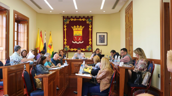 Un pleno en el Ayuntamiento de Arucas / AYUNTAMIENTO DE ARUCAS