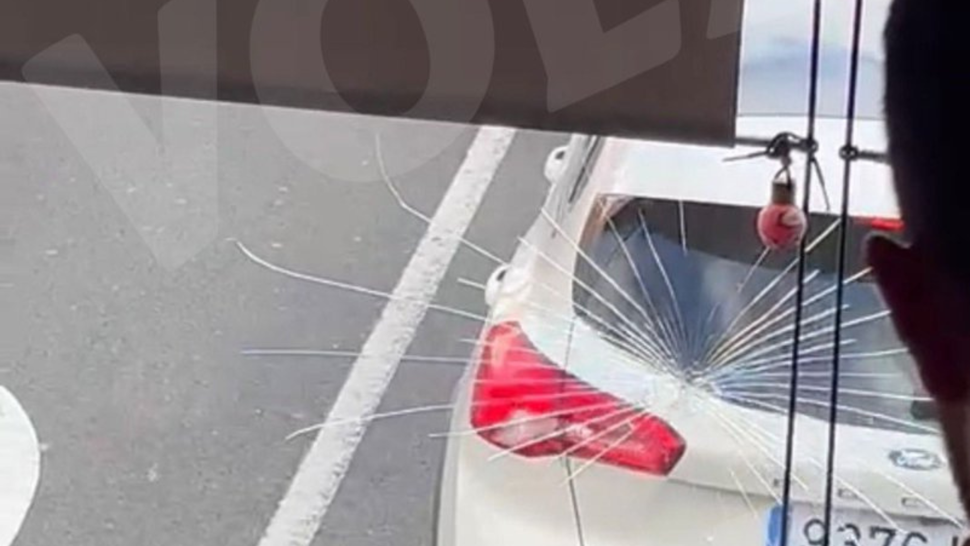 El entrenador del Turk Telekom Ankara sufre un accidente en la guagua que lo trasladaba al entreno. @VOLEAPP / TWITTER