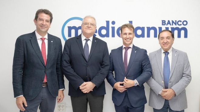 Igor Garzesi, consejero delegado. Miguel Tamarit, director territorial de Cataluña e Islas. Xavi Planas, Supervisor de Tenerife. Salvo Laporta, Director Comercial Igor Garzesi, consejero delegado. Miguel Tamarit, director territorial de Cataluña e Islas. Xavi Planas, Supervisor de Tenerife. Salvo Laporta, Director Comercial