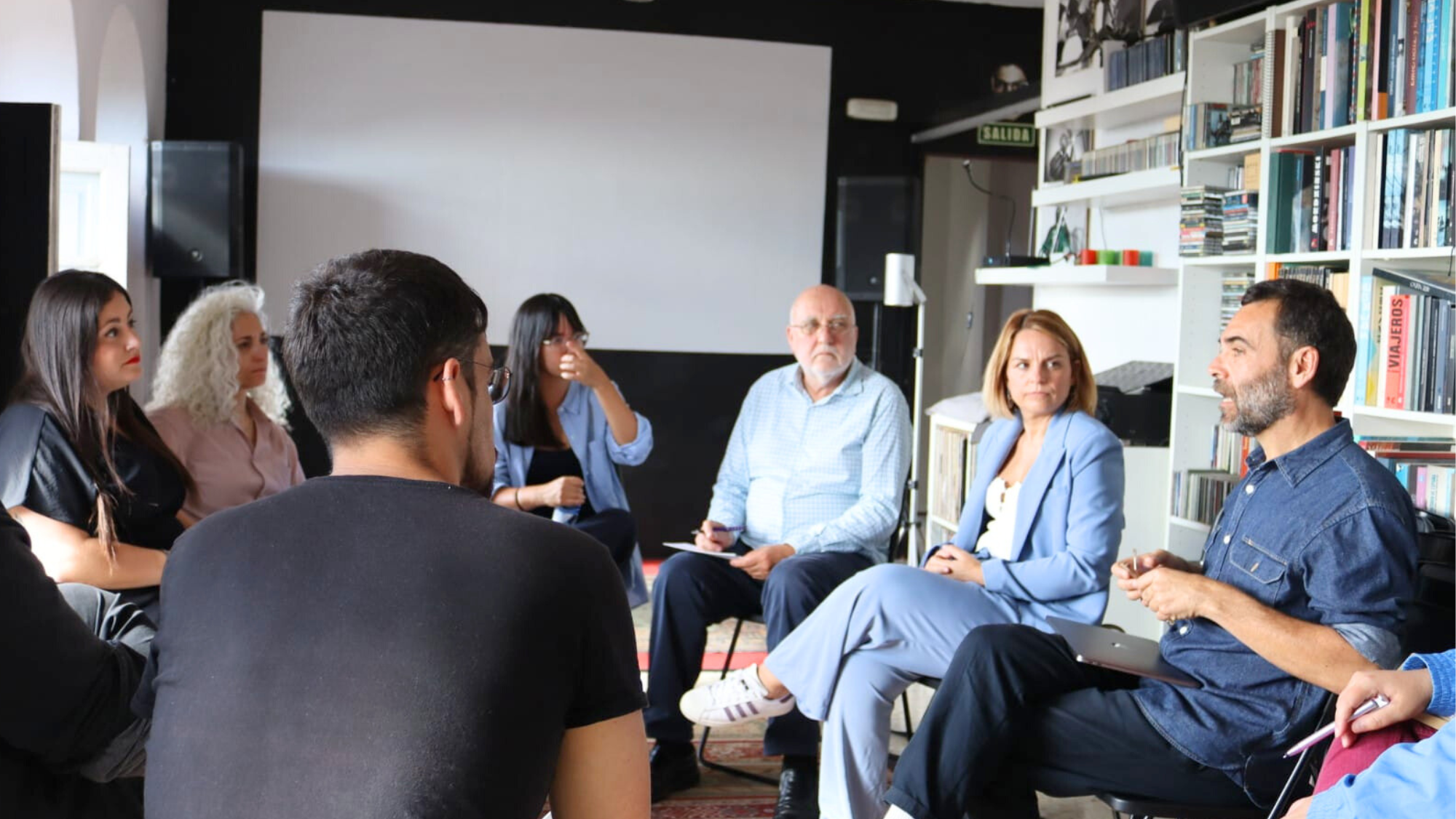 Reunión de Unidas Sí Podemos con el sector cultural. / ATLÁNTICO HOY