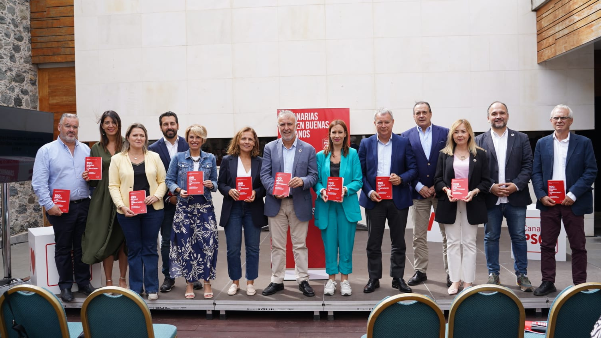 Ángel Víctor Torres junto a miembros del PSOE canario / PSOE 