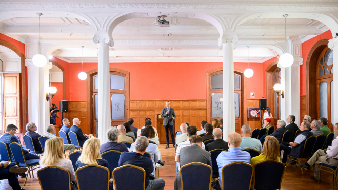 Miguel Jorge reunido con el sector cultural / PP