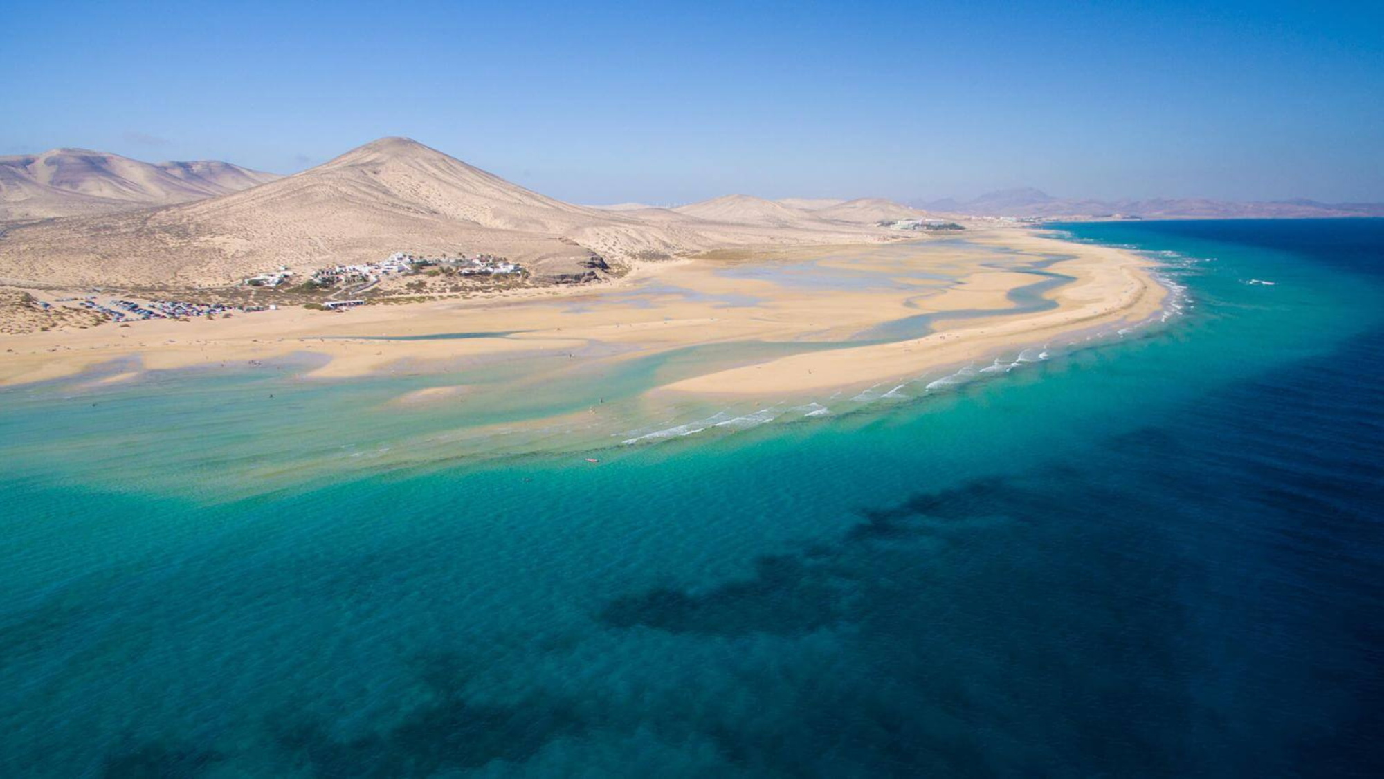 Buscan a un windsurfista desaparecido en Fuerteventura