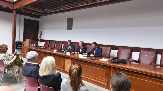 Presentación de la Comisión de Derecho Turístico / COLEGIO DE ABOGADOS DE LAS PALMAS Presentación de la Comisión de Derecho Turístico / COLEGIO DE ABOGADOS DE LAS PALMAS
