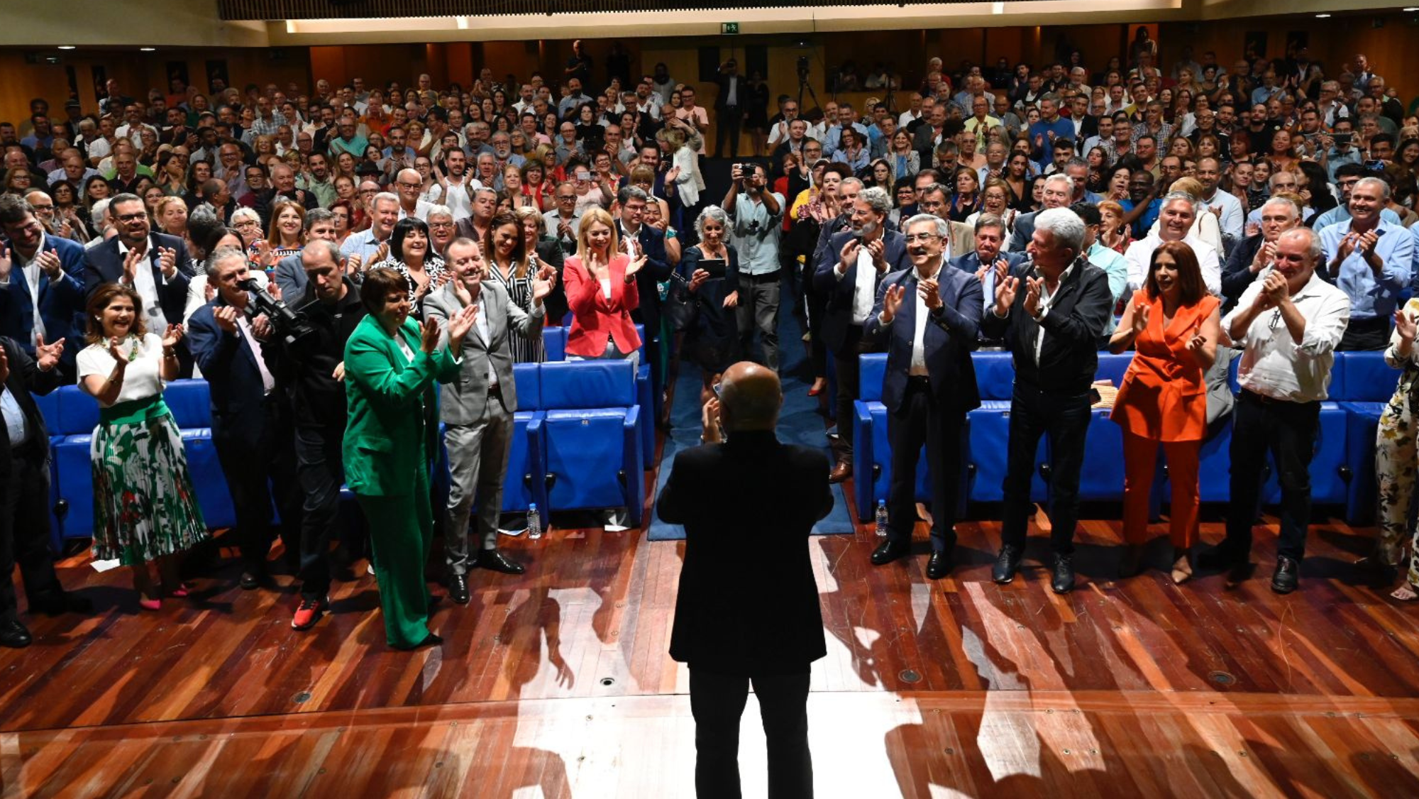 Mitin de NC en el Teatro Cuyás / NUEVA CANARIAS