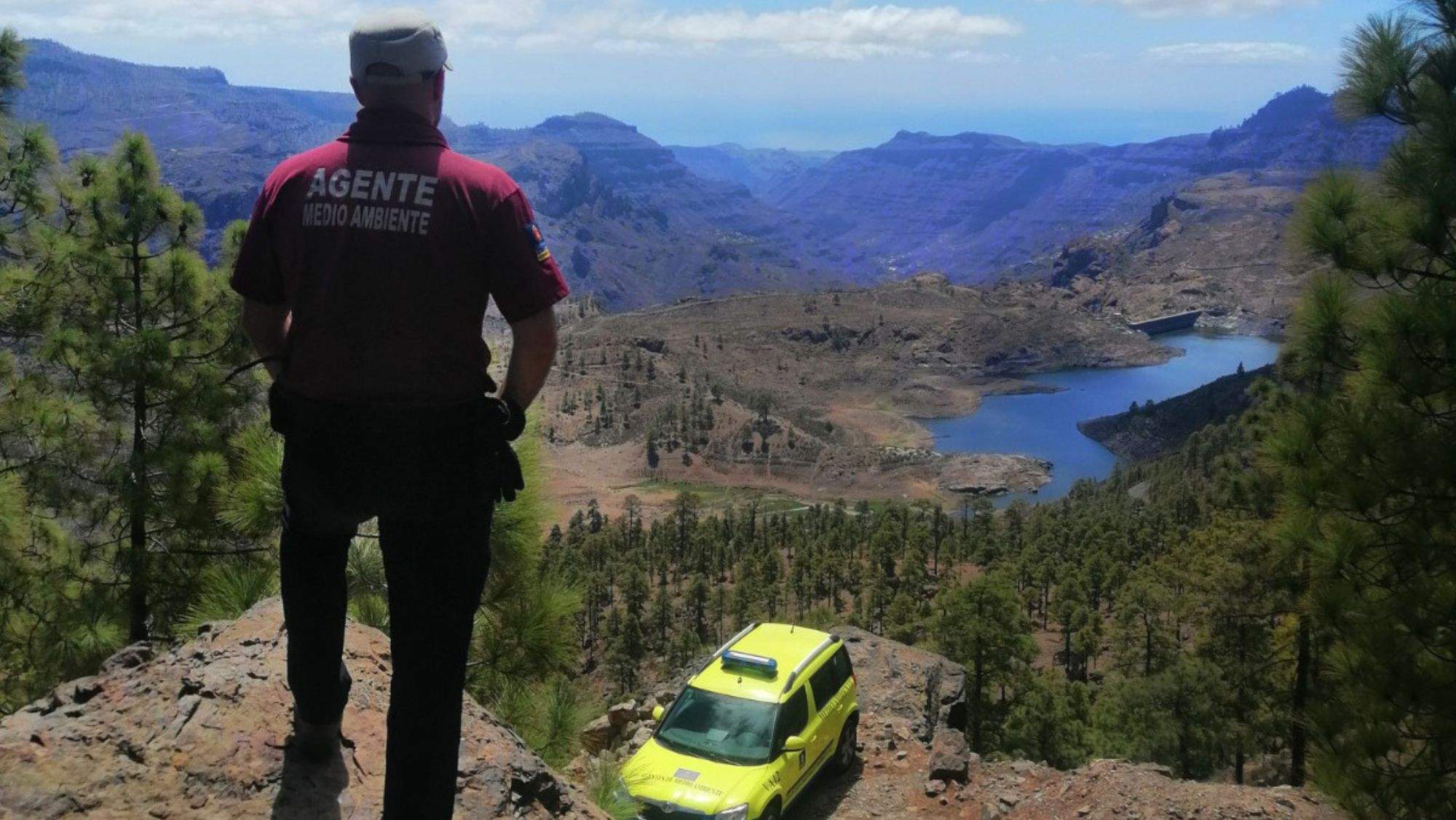 Un agente de Medio Ambiente con pertenencia a Afmacan. / CEDIDA 