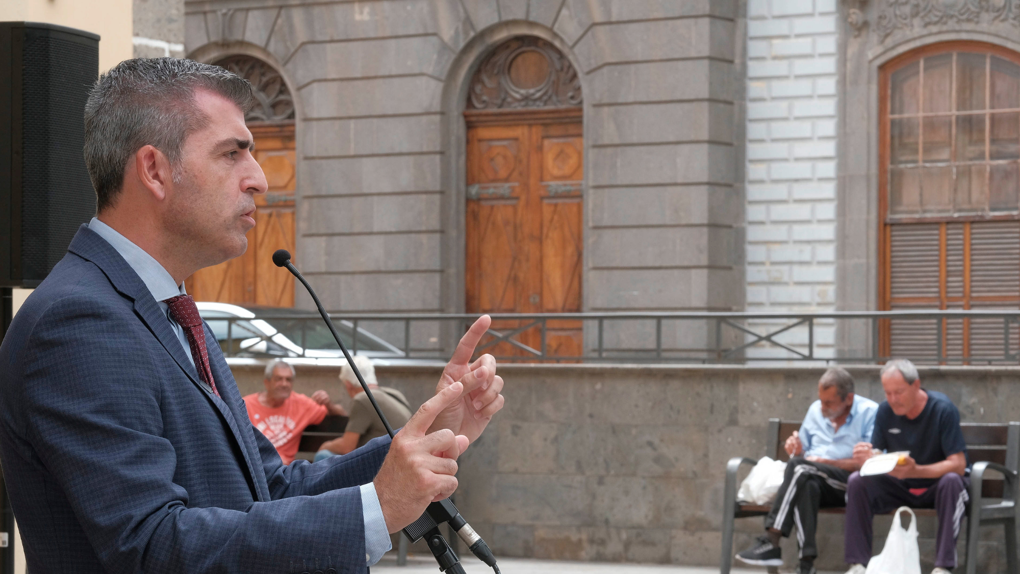 Manuel Domínguez durante la presentación de su programa en Las Palmas de Gran Canaria / EFE  - Ángel Medina G. 