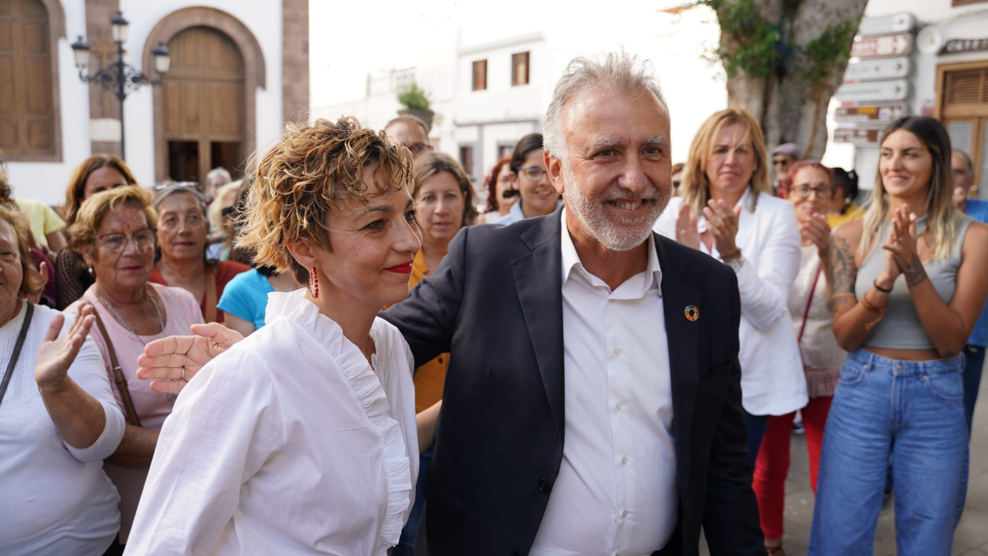 Torres en Agaete con Cande Mendoza / PSOE
