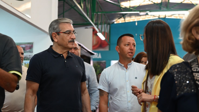 Román Rodríguez durante su visita a FEAGA / NUEVA CANARIAS