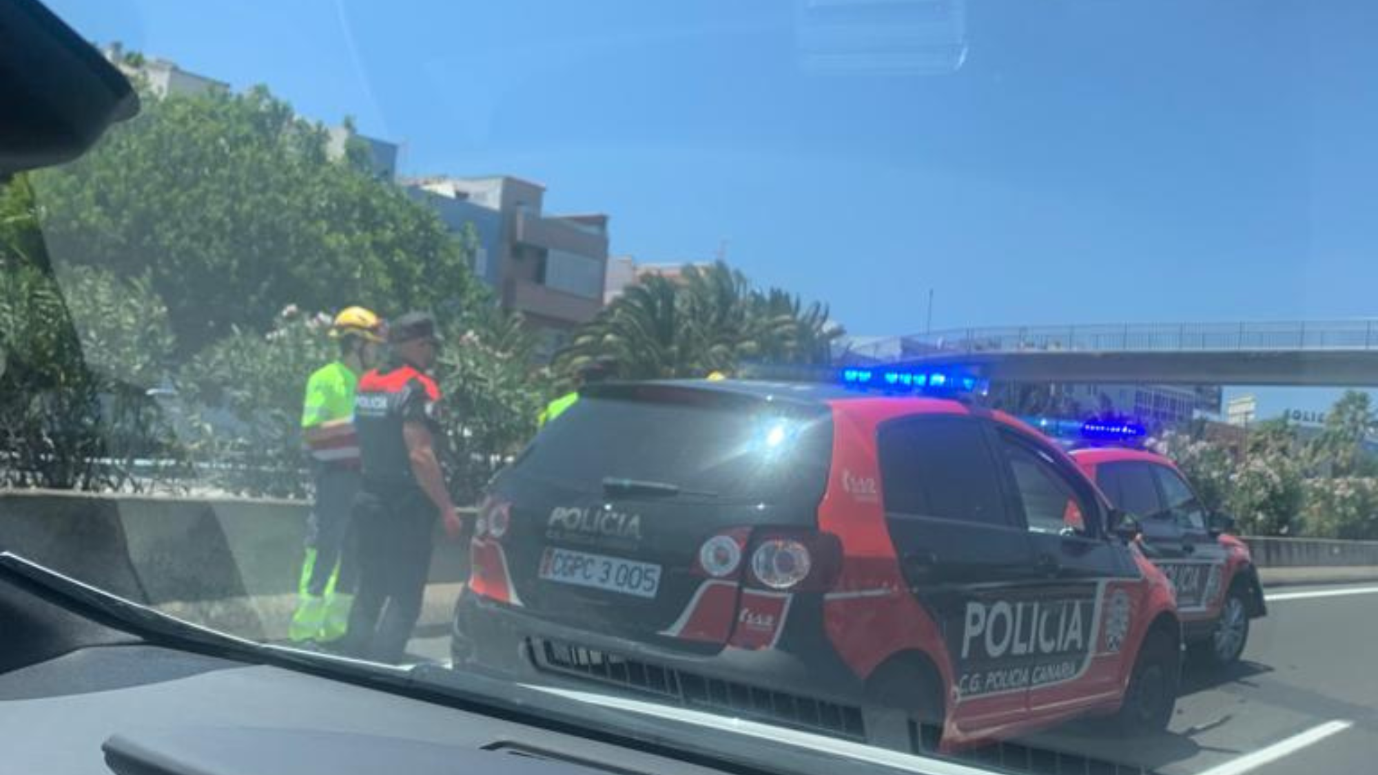 Accidente entre cuatro coches de la Policía Canaria / REDES