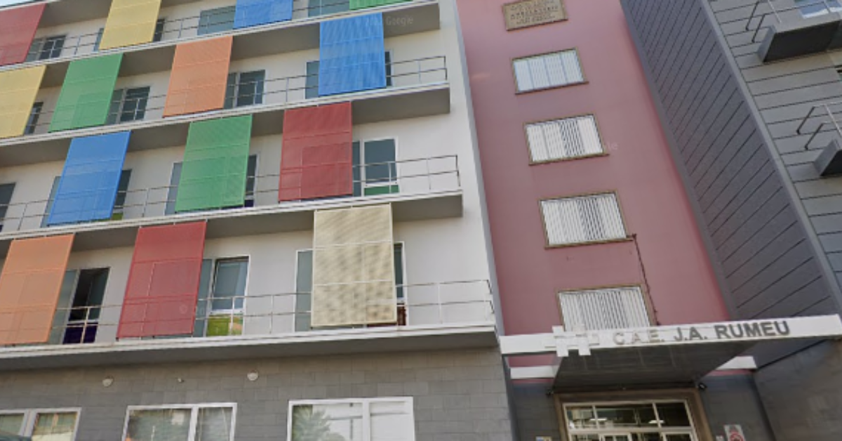 Exterior del ambulatorio de Tomé Cano. / GOOGLE 