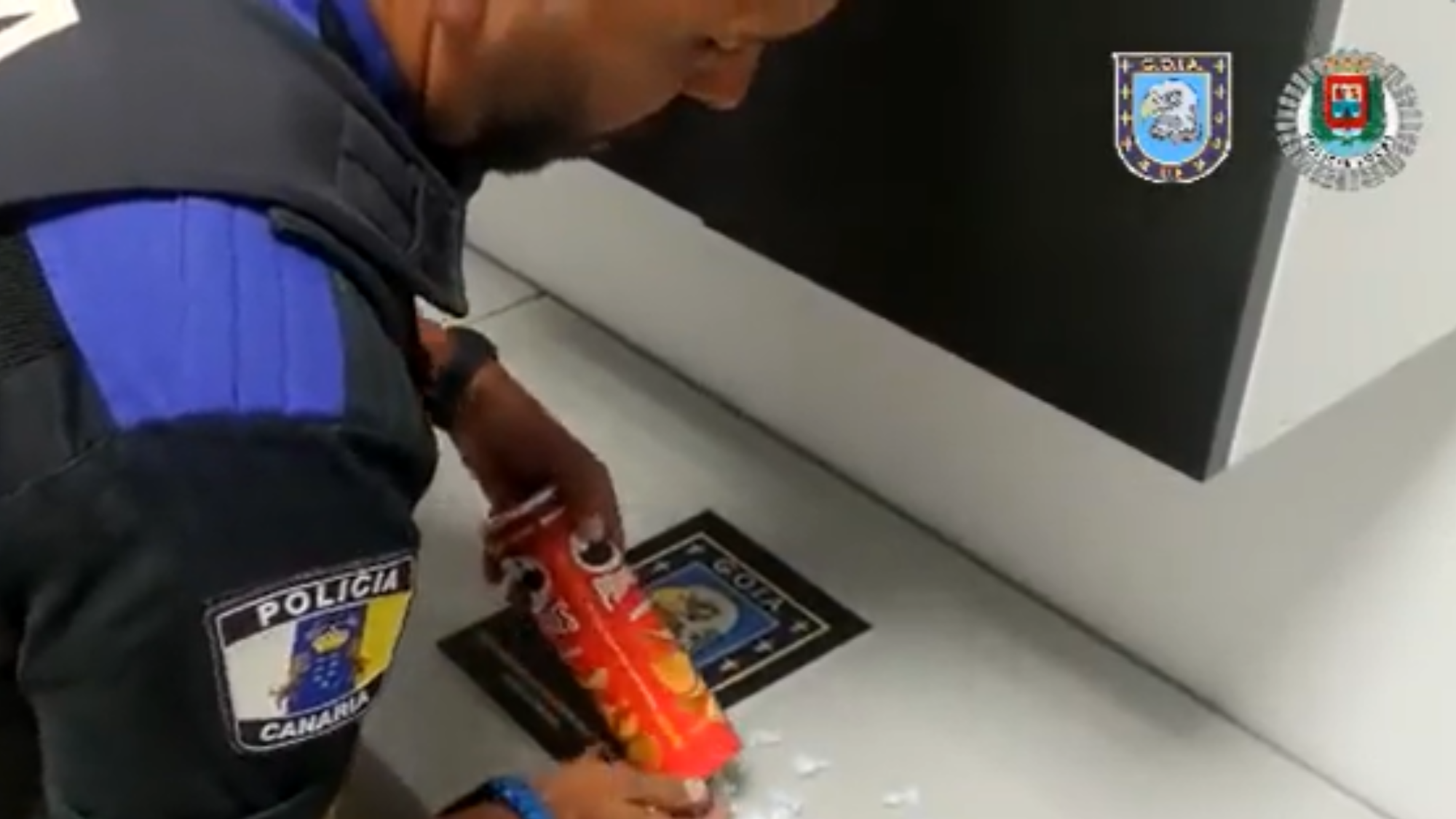 Bote donde el traficante escondía la droga. / POLICÍA LOCAL DE LAS PALMAS DE GRAN CANARIA