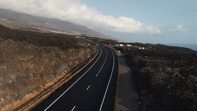 Carretera que une Puerto Naos y Tazacorte. MINISTERIO DE MOVILIDAD