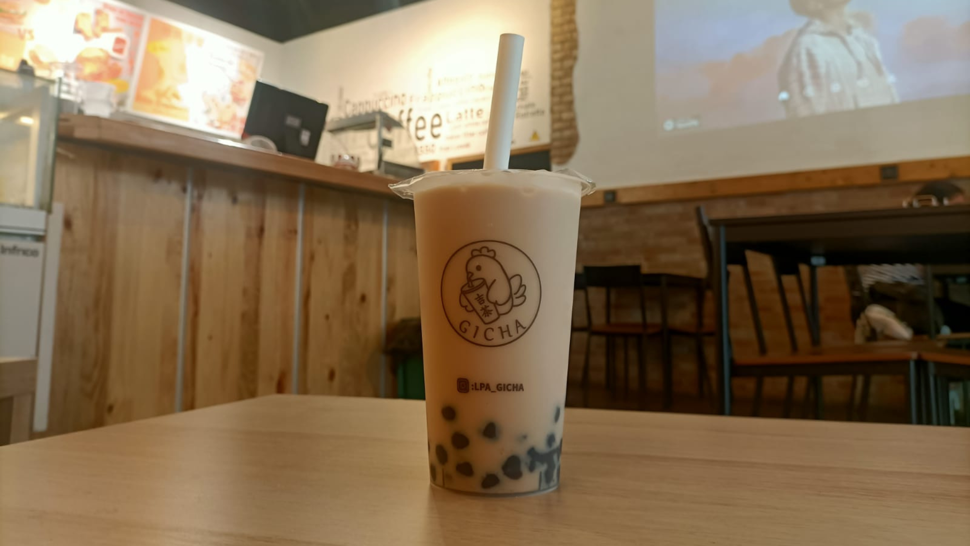 Un 'bubble tea' de té rojo con tapioca / ATLÁNTICO HOY - MARCOS MORENO