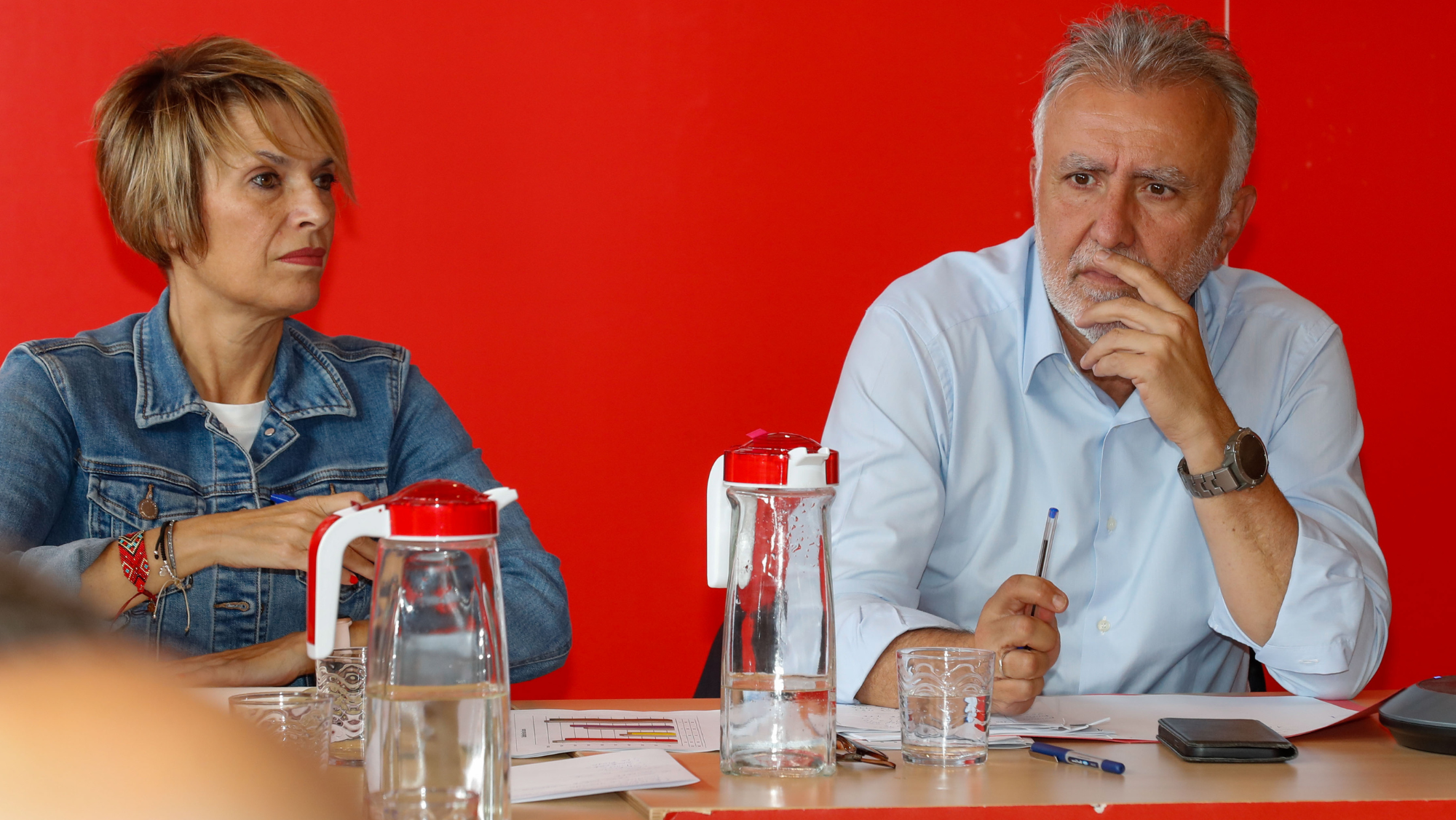 Torres y el PSOE canario se ha reunido hoy para ver cómo afrontar los datos de las últimas elecciones y posibles pactos / EFE Torres y el PSOE canario se ha reunido hoy para ver cómo afrontar los datos de las últimas elecciones y posibles pactos / EFE