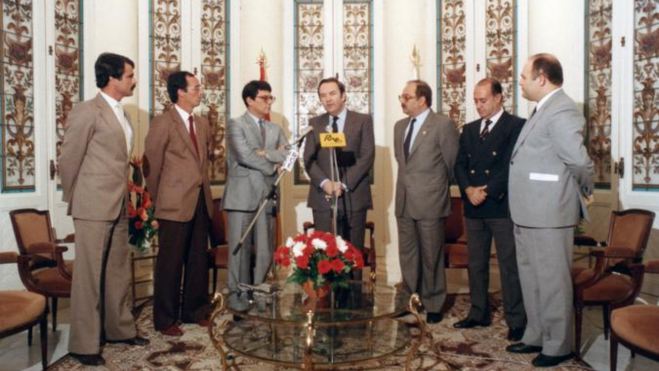 Mesa del Parlamento en 1983 / GOBIERNO DE CANARIAS