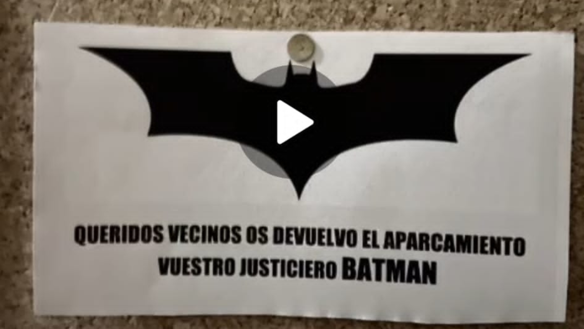 Imagen de un cartel del Batman justiciero de La Isleta / REDES