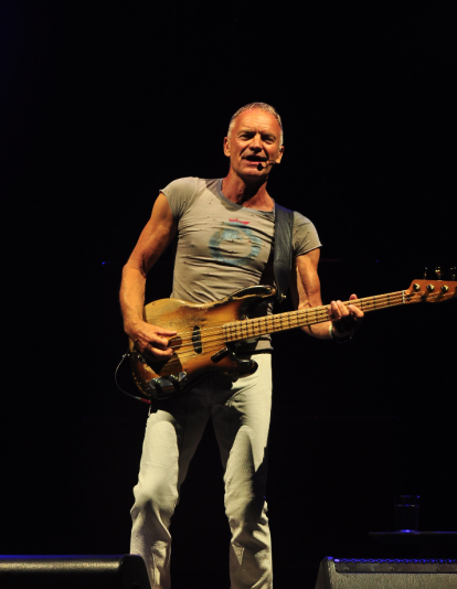 Sting interpretando 'Message in a bottle' en Tenerife./ AH Sting interpretando 'Message in a bottle' en Tenerife./ AH