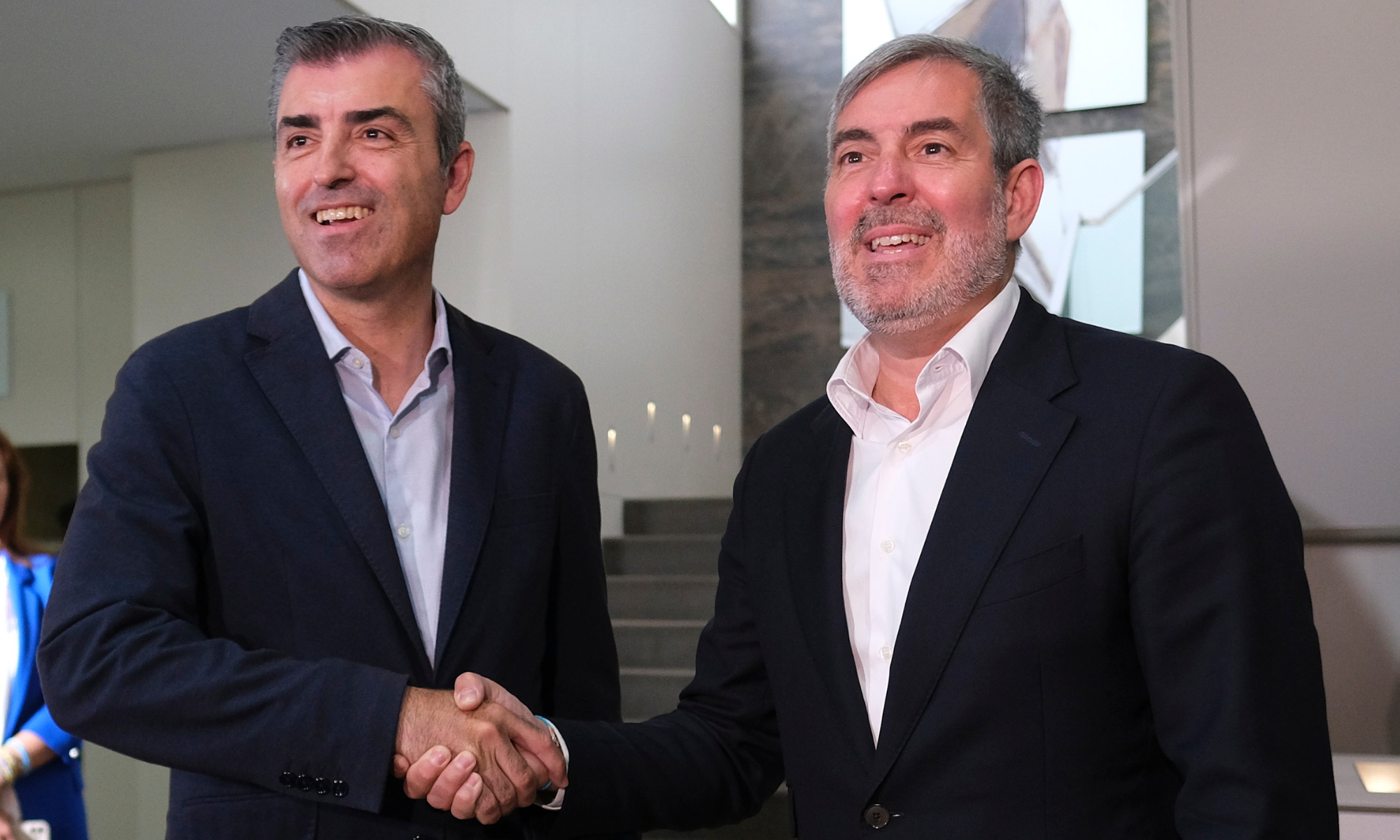  El presidente del Gobierno de Canarias, Fernando Clavijo (CC), y el vicepresidente, Manuel Domínguez (PP). / EFE