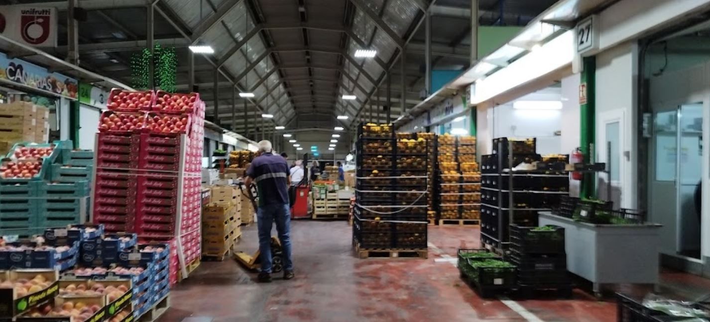 Instalaciones de Mercalaspalmas / AH