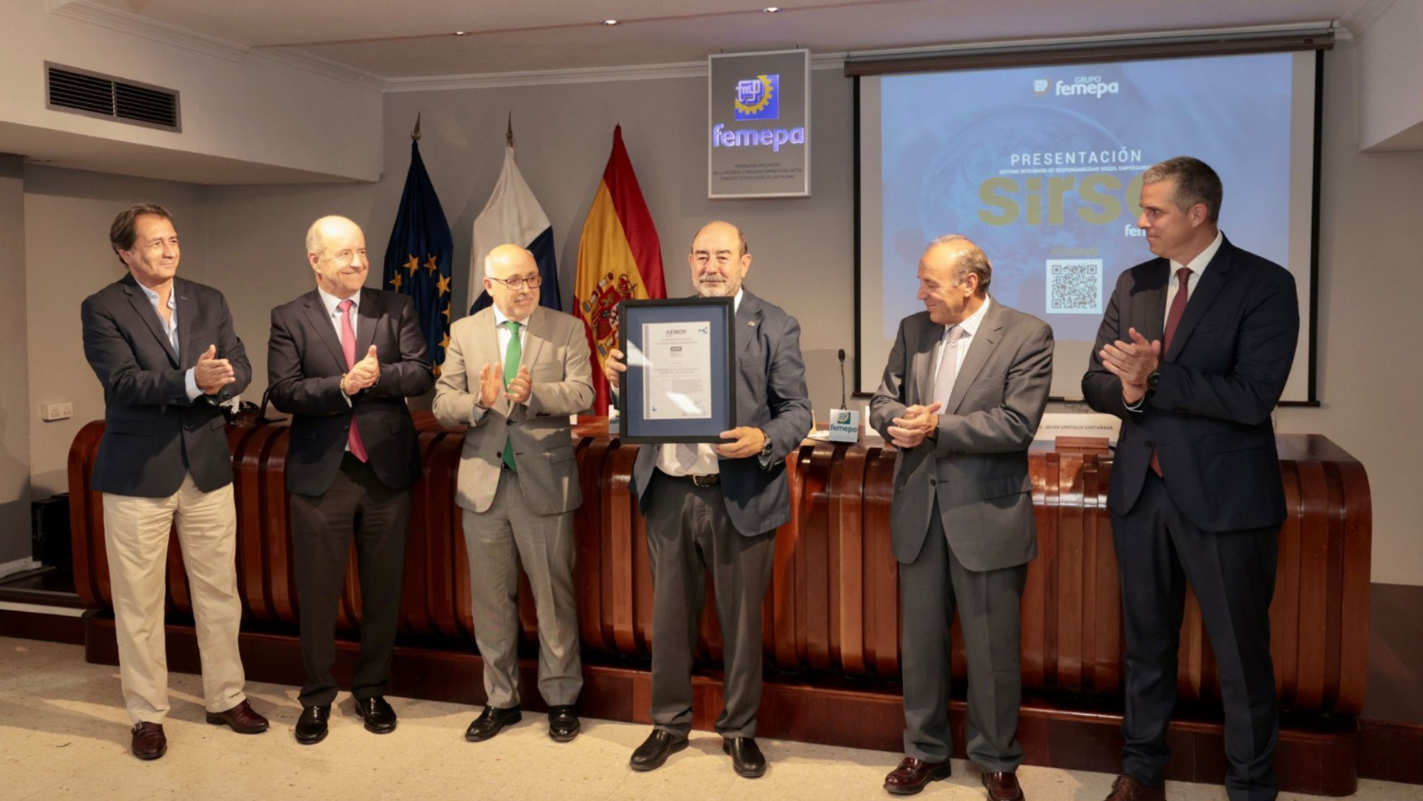 Entrega de certificado de Aenor a Femepa / FEMEPA Entrega de certificado de Aenor a Femepa / FEMEPA