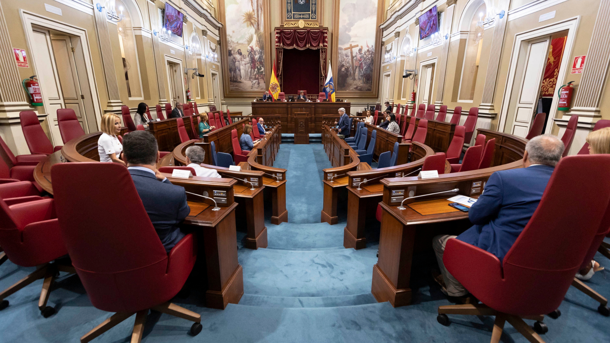 La Diputación Permanente del Parlamento de Canarias ha echado el cierre a la décima legislatura autonómica / EFE  - MIGUEL BARRETO