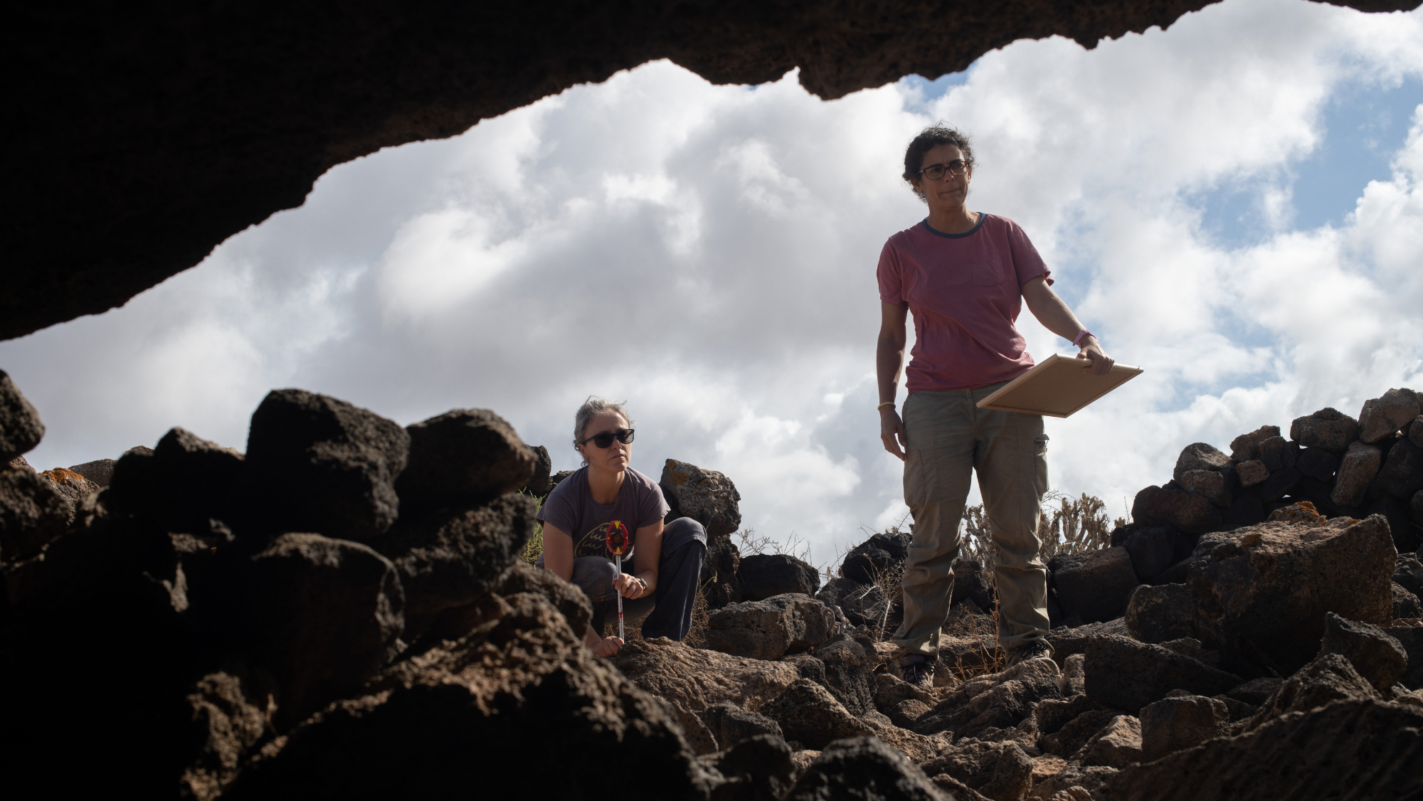 Excavación arqueológica realizada durante el mes de mayo en el yacimiento de Tejate, situado en el municipio de La Oliva (Fuerteventura), al norte del Malpais de la Arena / EFE  - CARLOS DE SAÁ