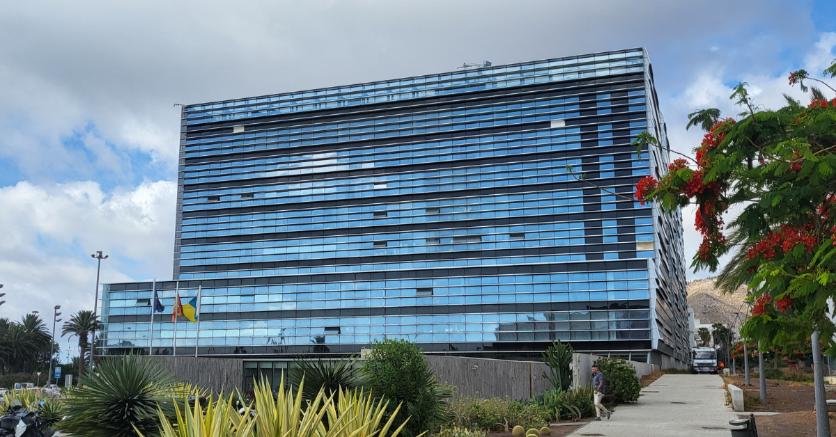 Un empresario, a juicio por una presunta estafa en la compra de 145 móviles de alta gama. / ATLÁNTICO HOY