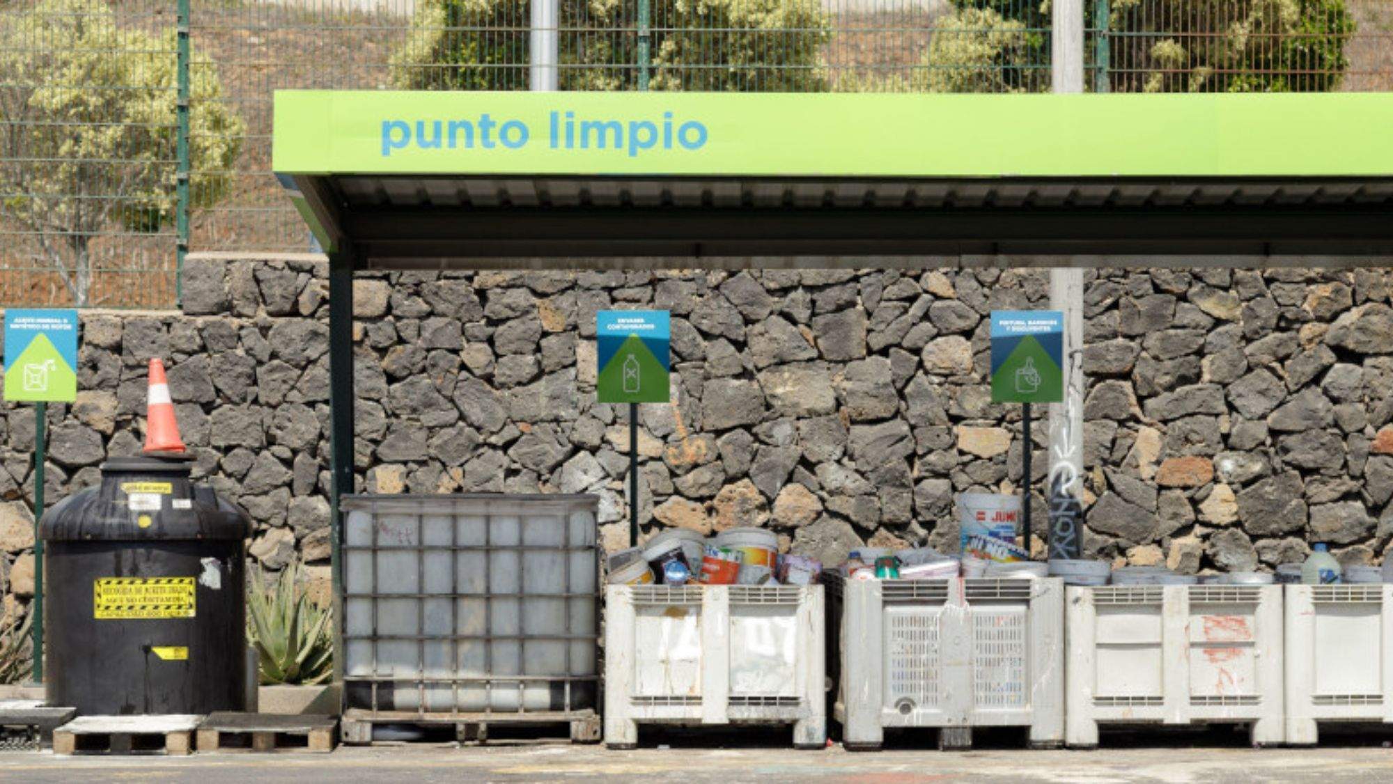 Punto Limpio en Tenerife / CABILDO DE TENERIFE