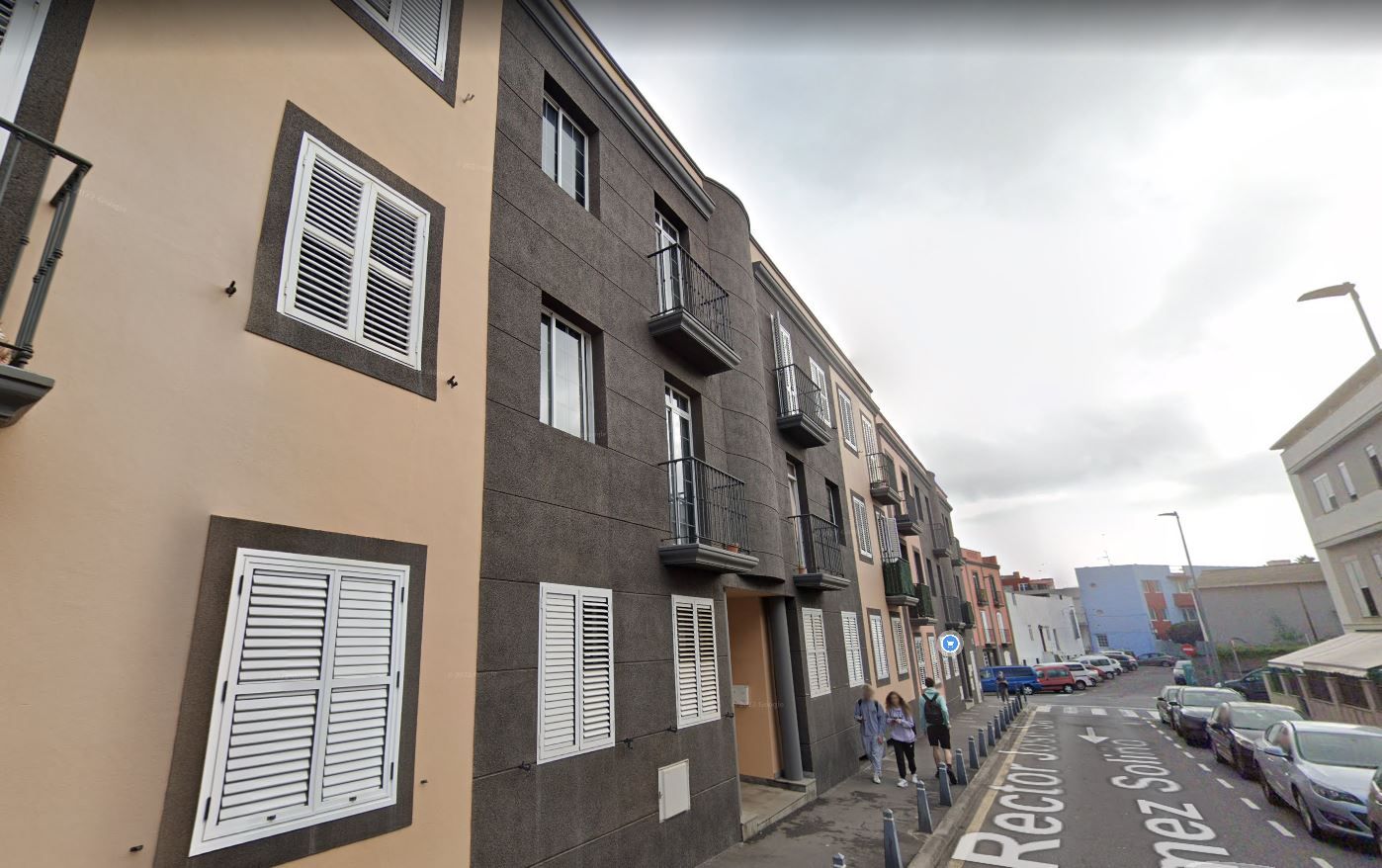 Sede de Valeiras SL / AH