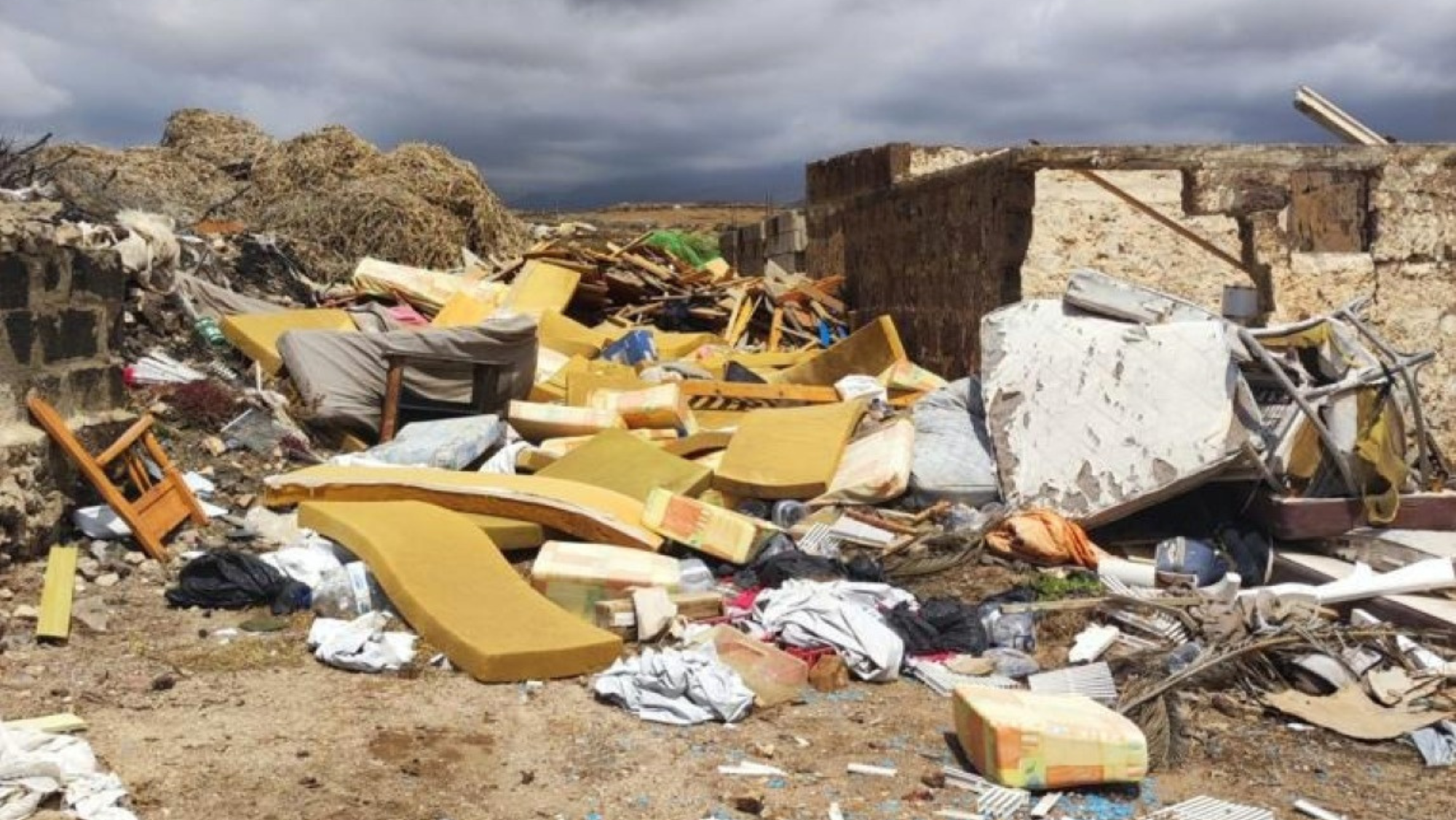 Vertidos que la policía investiga que realizó una empresa turística. POLICÍA LOCAL DE LAS PALMAS