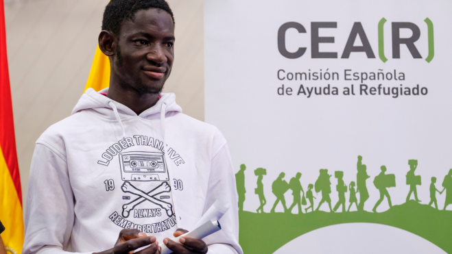 El joven refugiado maliense Hamed Samoura ha participado en la presentación en Canarias del informe anual de la Comisión Española de Ayuda al Refugiado (CEAR) / EFE - ÁNGEL MEDINA